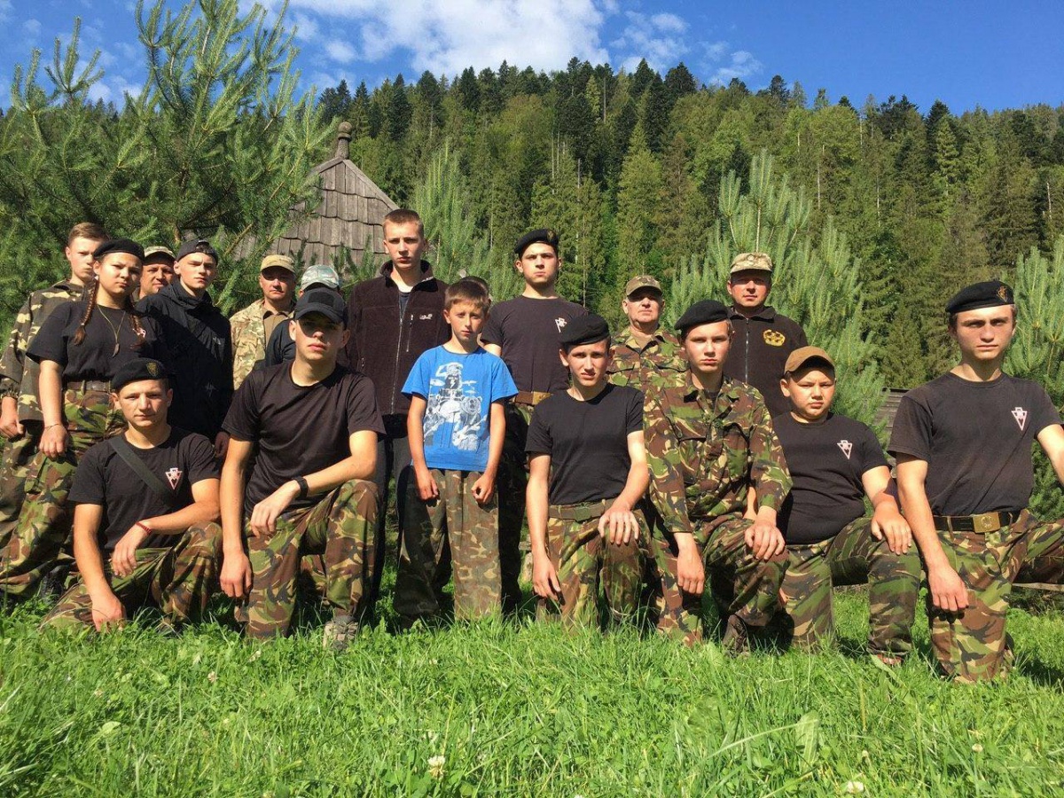 Сколівські ведмеді